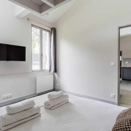 House For 18 People With Cinema Place Morny Holiday home