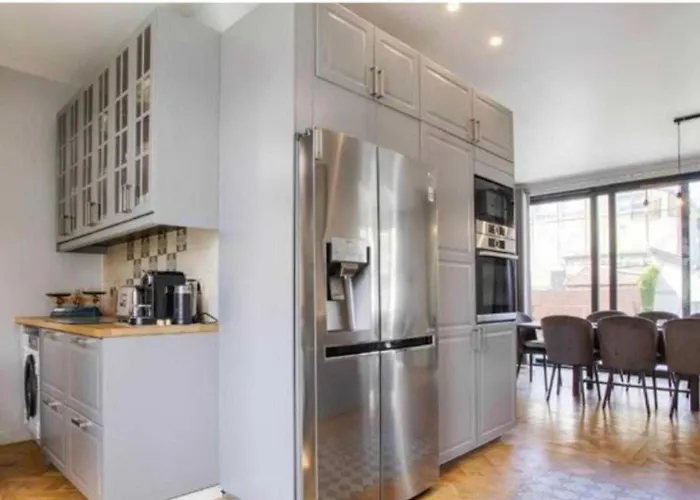 House For 18 People With Cinema Place Morny Holiday home